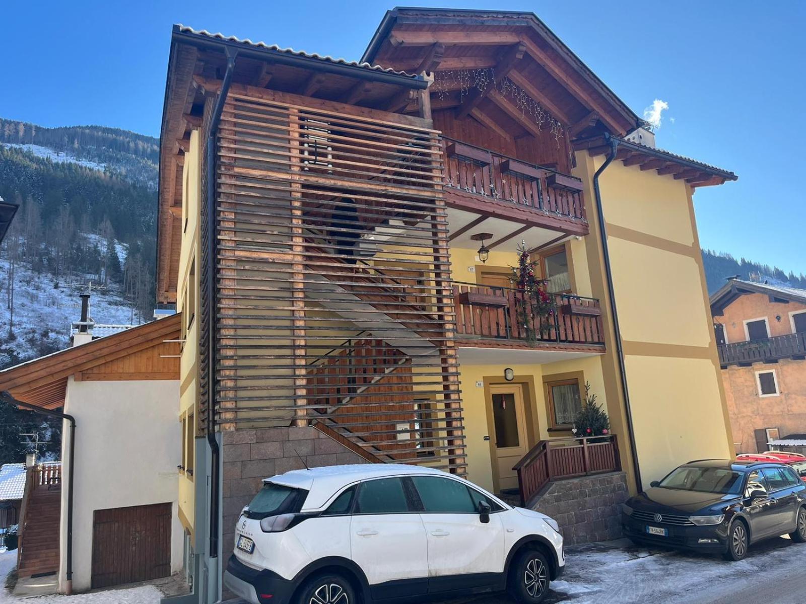 Appartamenti Dolomiti 모에나 외부 사진