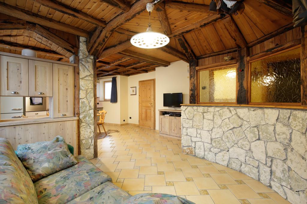Appartamenti Dolomiti 모에나 객실 사진